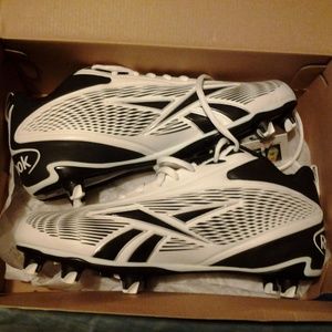 Reebok NFL Electrify Football Cleats 9.5 US NIB